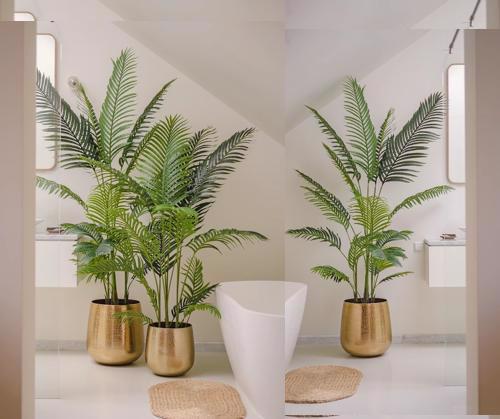  Palmieri artificiali - adaugand o nota de exotism in decor