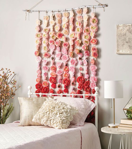 Un decor unic cu flori artificiale 