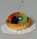 Tarta artificiala decorativa cu fructe - 8x4 cm