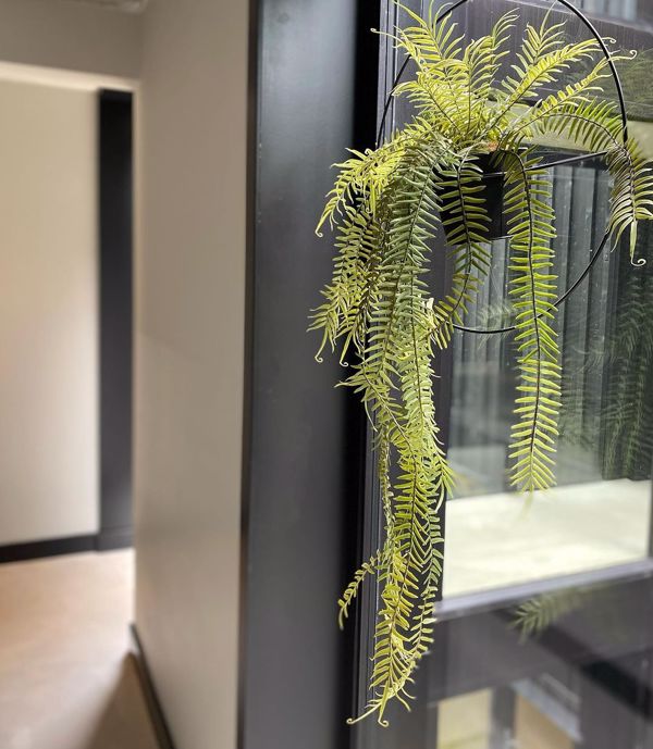 Feriga artificiala decorativa cu sfoara pentru agatat - 90 cm
